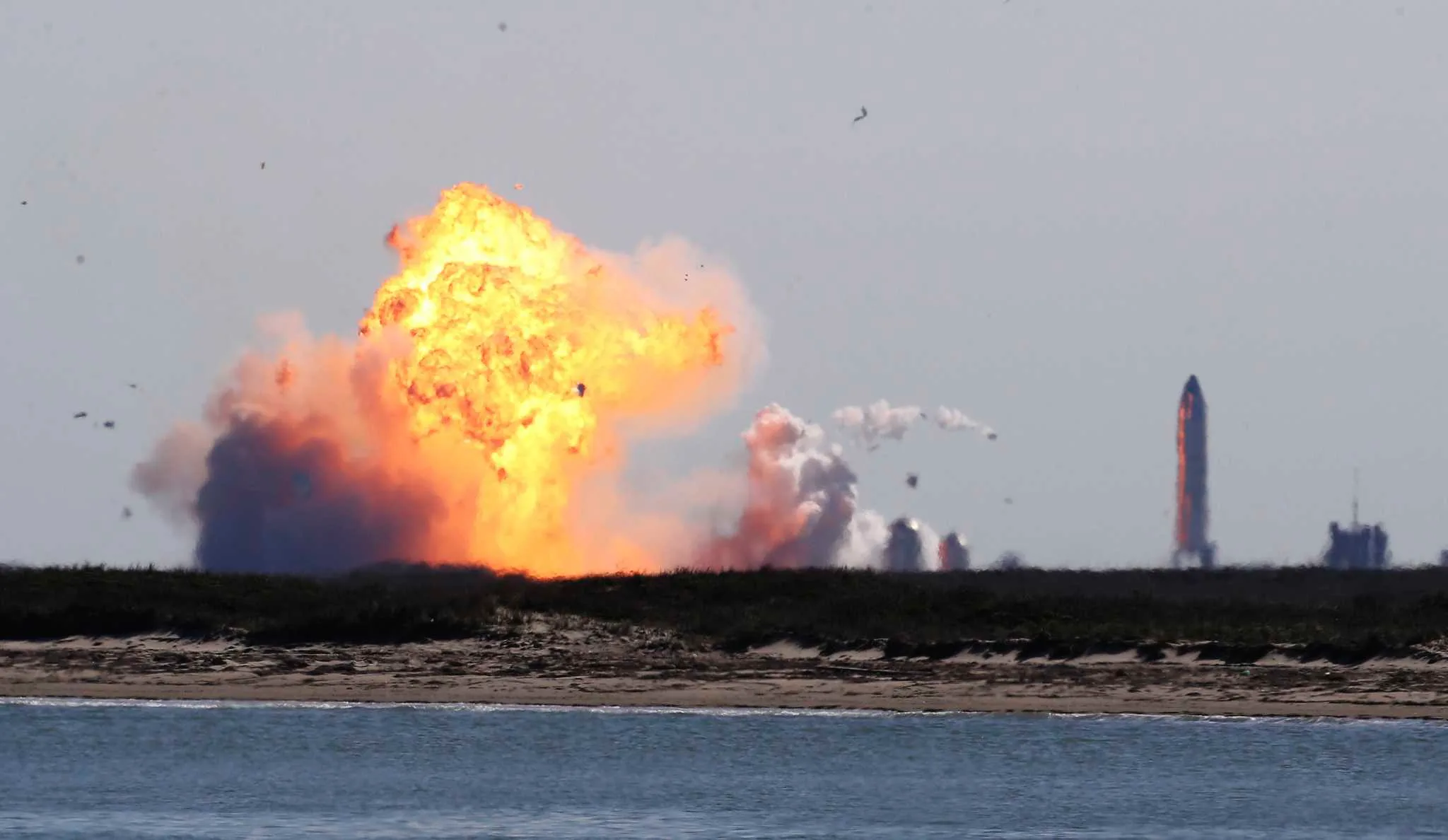 SpaceX Successfully Catches Starship Rocket : A Milestone for the Future of Space Travel
